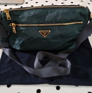 PRADA Tessuto Messenger Bag